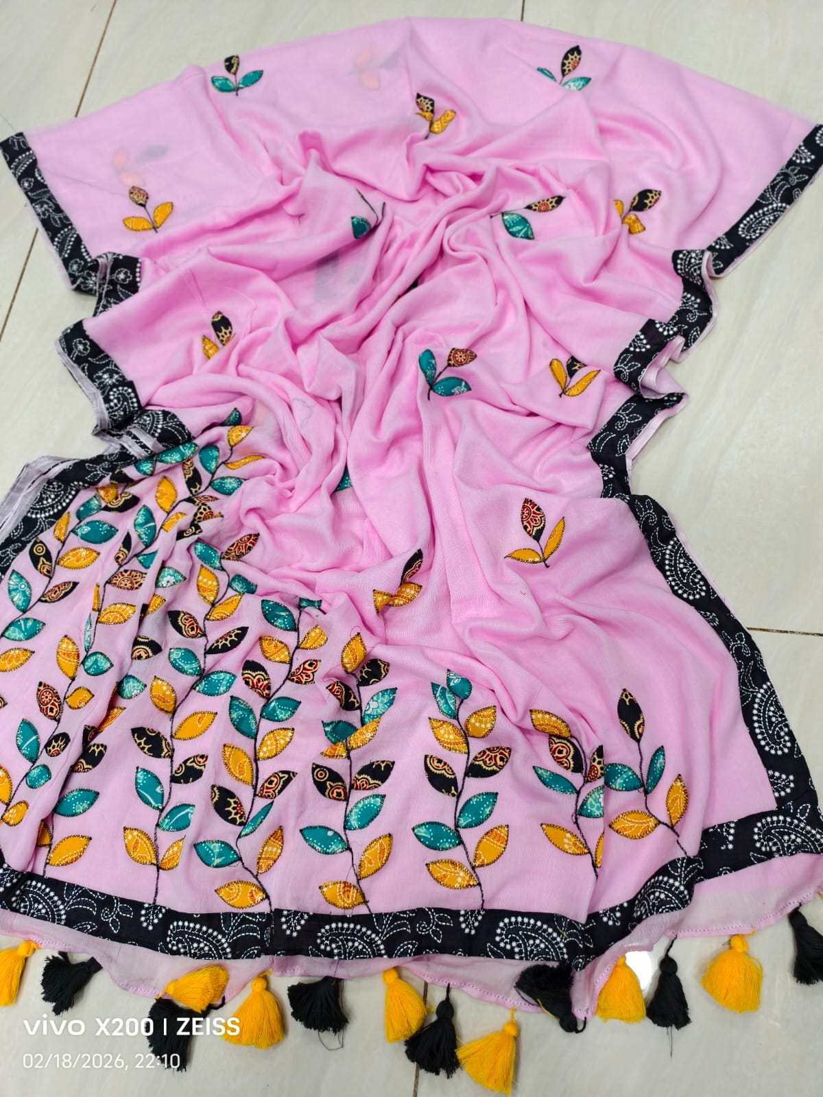 EXCLUSIVE APPLIQUE WORK MUL COTTON SAREE