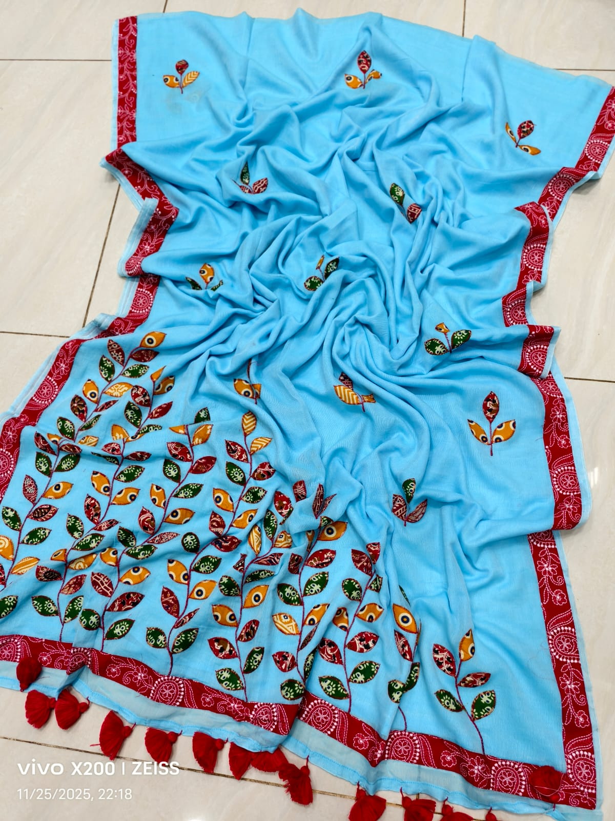 EXCLUSIVE APPLIQUE WORK MUL COTTON SAREE