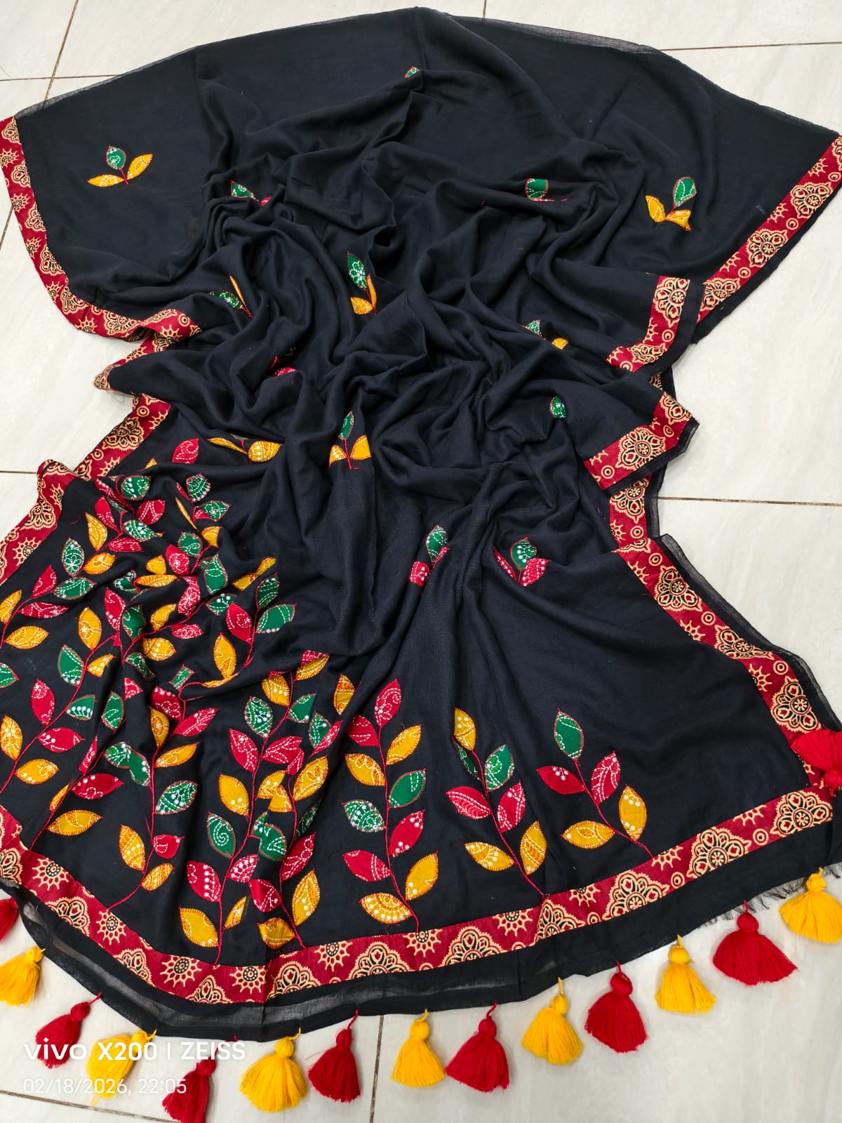 EXCLUSIVE APPLIQUE WORK MUL COTTON SAREE