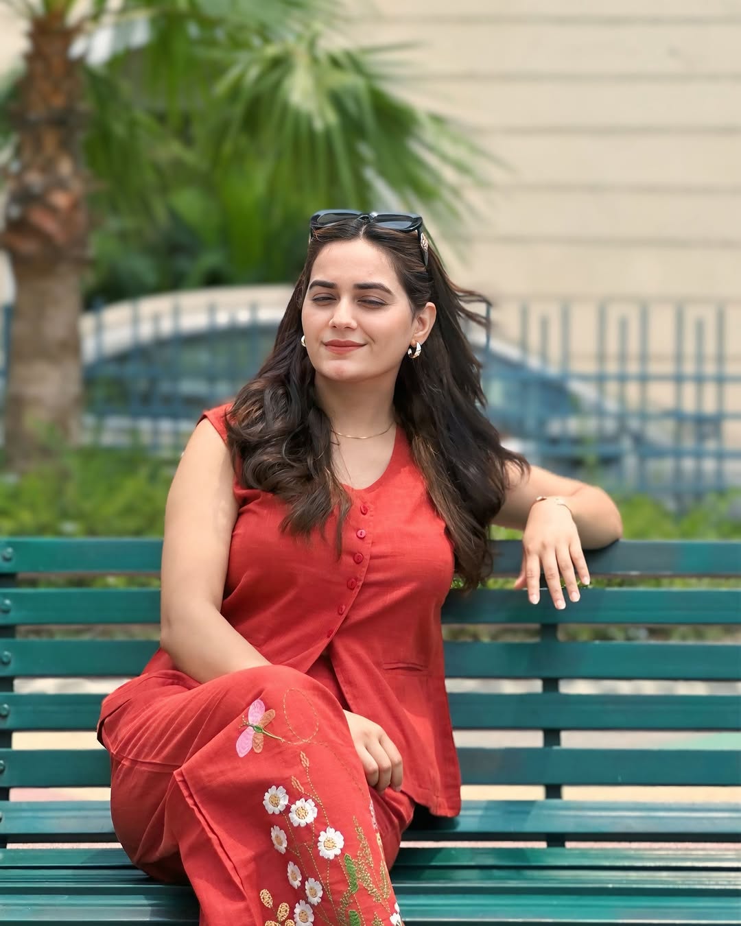 WOMEN STYLISH DRESS UNDER  999