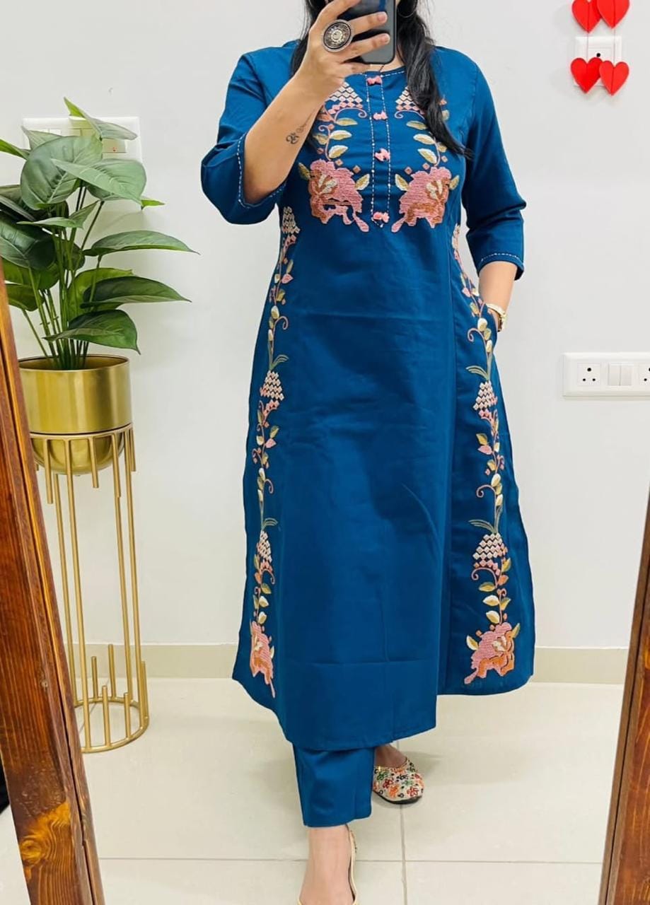 Heavy embroidery top pant set