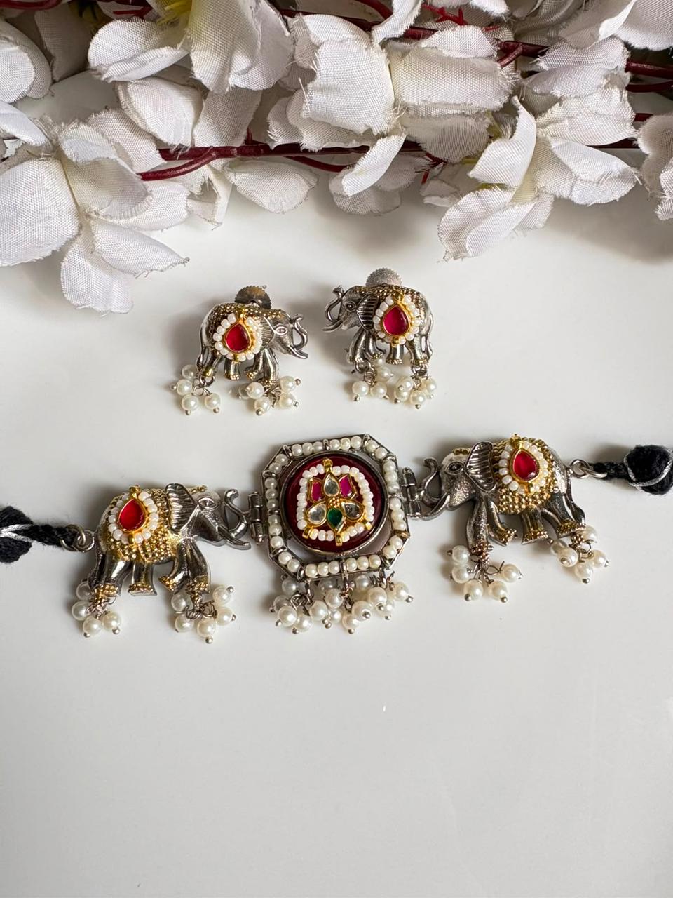 FUSION SLA CHOCKER WITH ELEPHANT EARRING SET